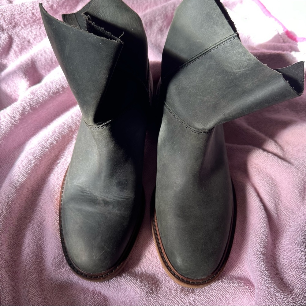 Kelsi Dagger Brooklyn Borough Boots Size 6